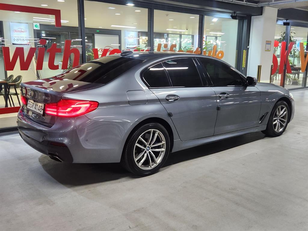 BMW 5 Series - Vista 4