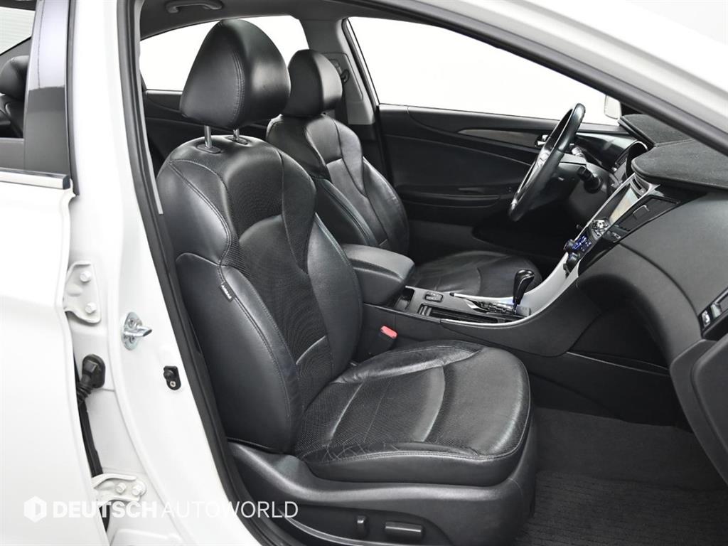 HYUNDAI Sonata - Vista 10