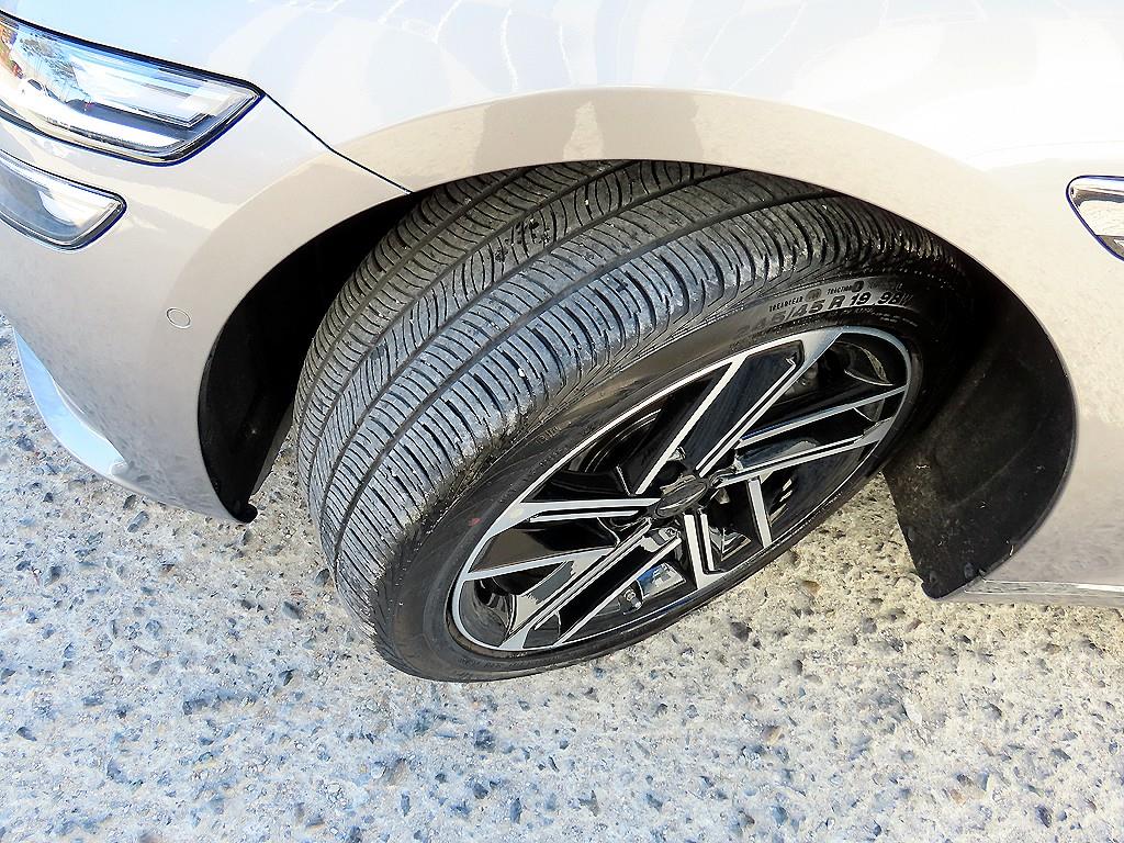 Genesis G80 2025 Plateado - Importación desde Corea - HF Imports Iquique - Foto 20