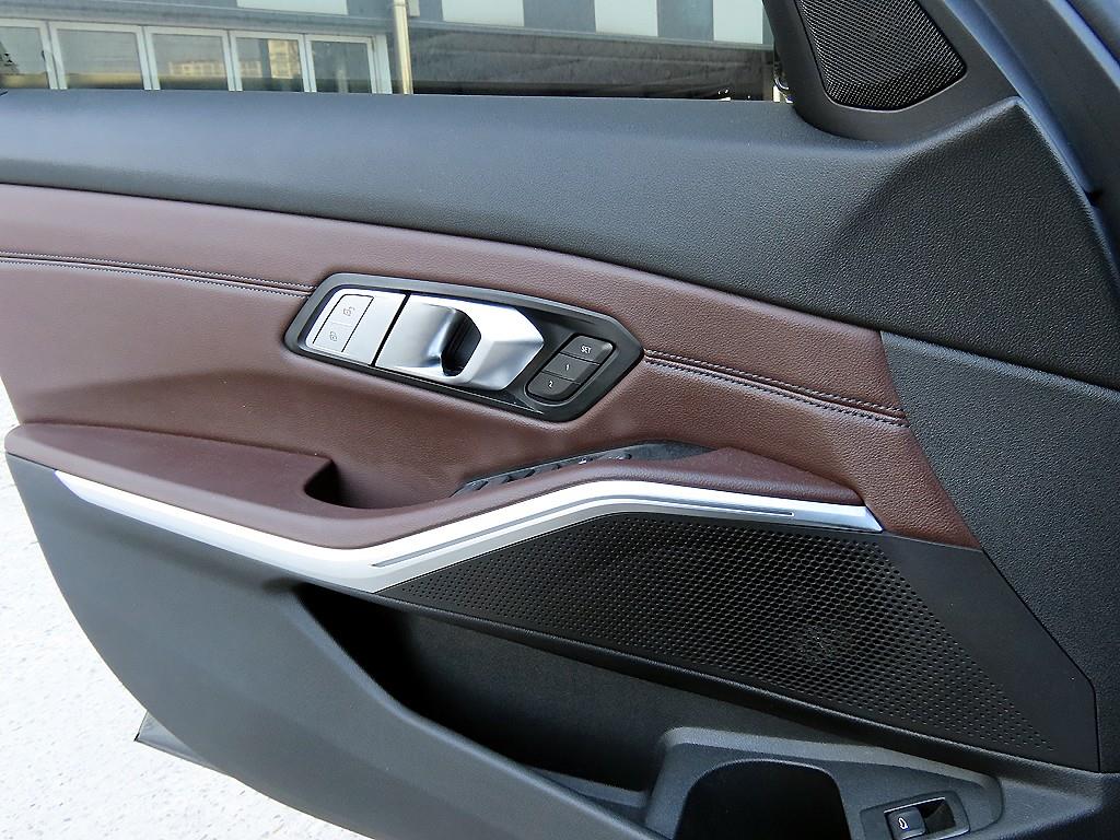 BMW 3 series - Vista 12