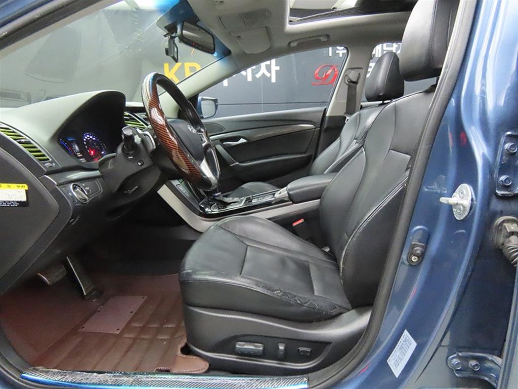 HYUNDAI i40 - Vista 5