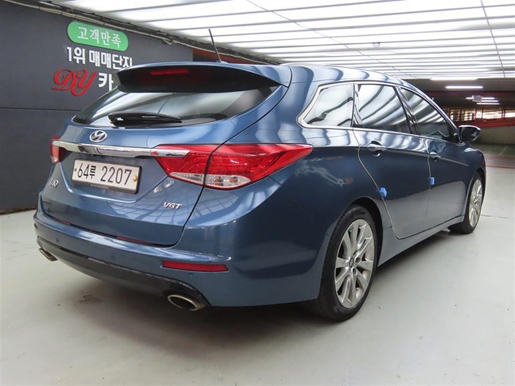 HYUNDAI i40 - Vista 4