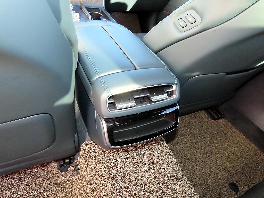 Genesis G80 2025 Plateado - Importación desde Corea - HF Imports Iquique - Foto 15