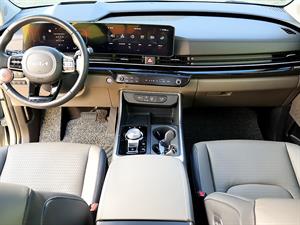 KIA Carnival - Vista 10