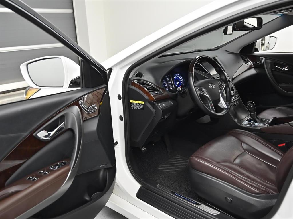 HYUNDAI Grandeur 2016 Blanco - Importación desde Corea - HF Imports Iquique - Foto 11