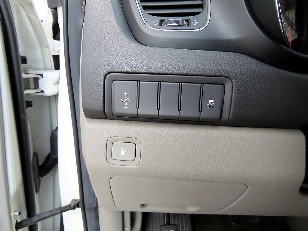 KIA Carnival 2016 Blanco - Importación desde Corea - HF Imports Iquique - Foto 13