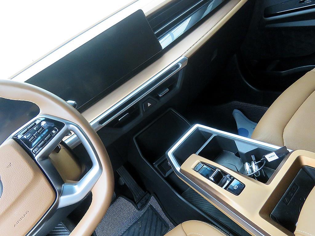 Ssangyong Torres - Vista 11