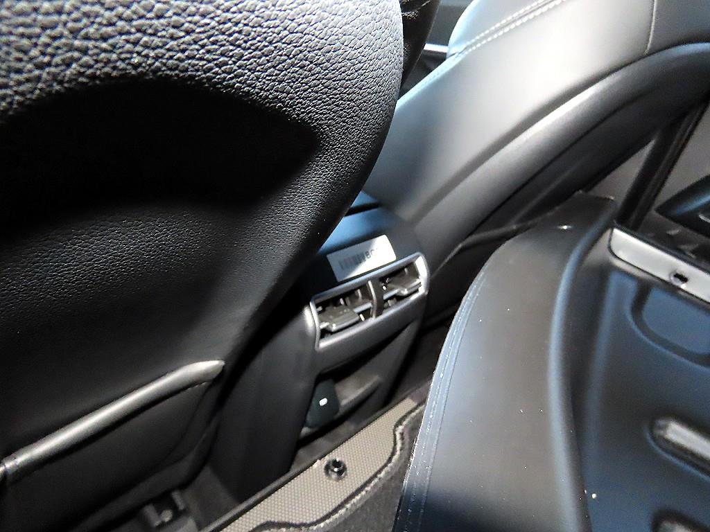 Ssangyong Torres 2024 Negro - Importación desde Corea - HF Imports Iquique - Foto 16