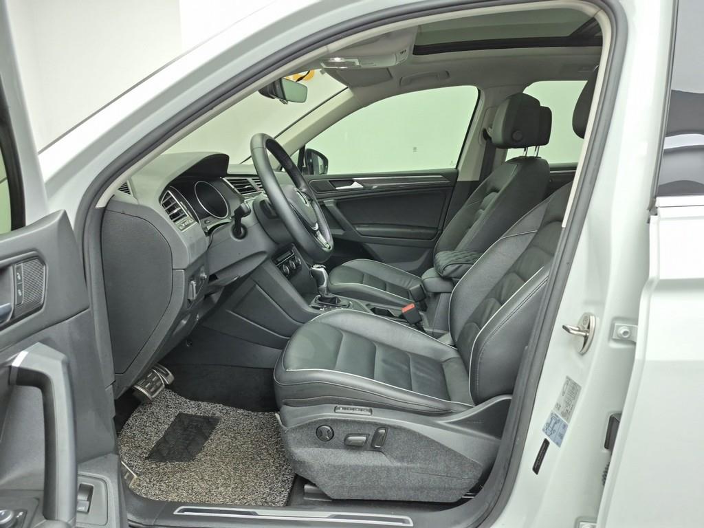 Volkswagen Tiguan - Vista 9