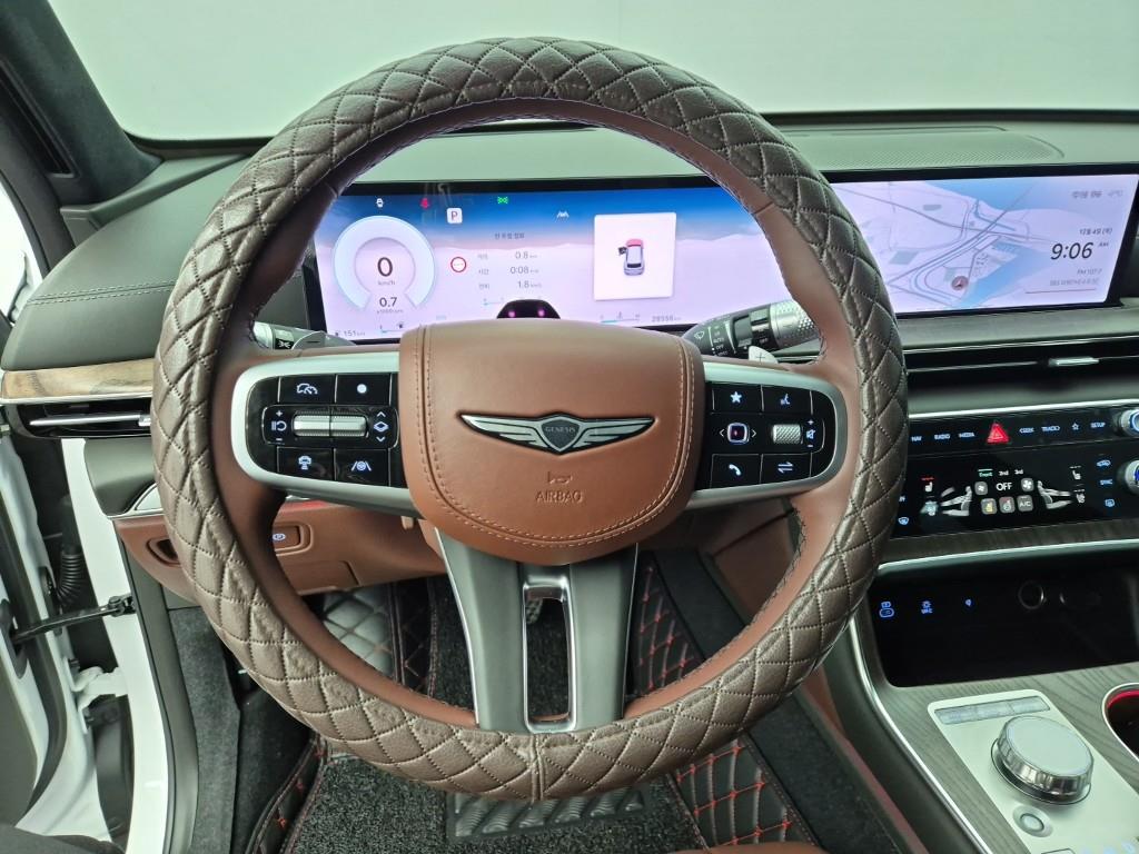 Genesis GV80 - Vista 9