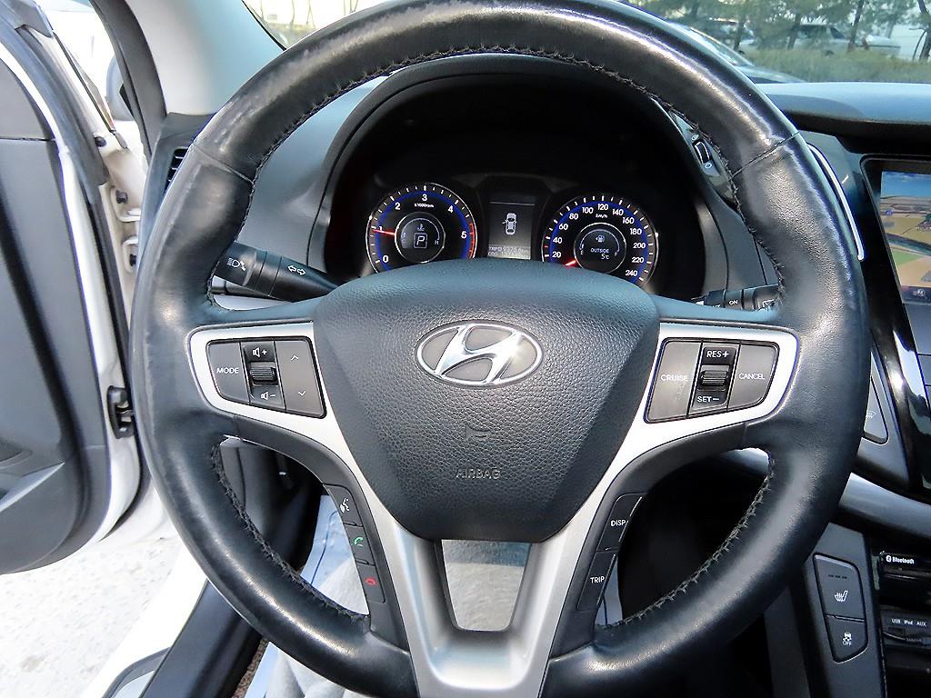 HYUNDAI i40 - Vista 8