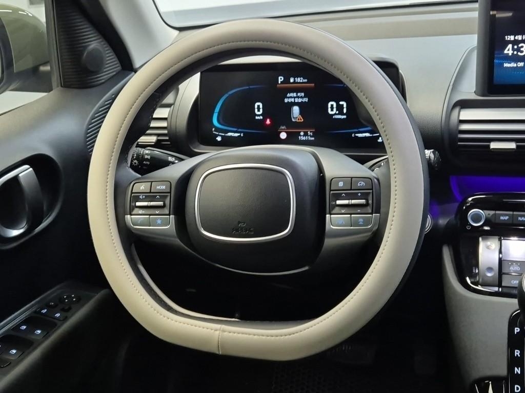 HYUNDAI Casper - Vista 9