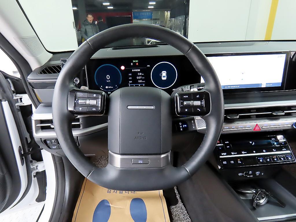 HYUNDAI Grandeur - Vista 9