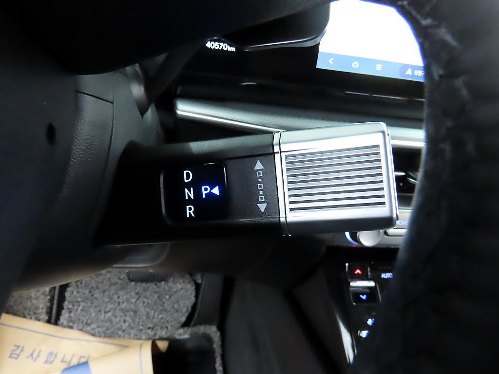 HYUNDAI Grandeur - Vista 10