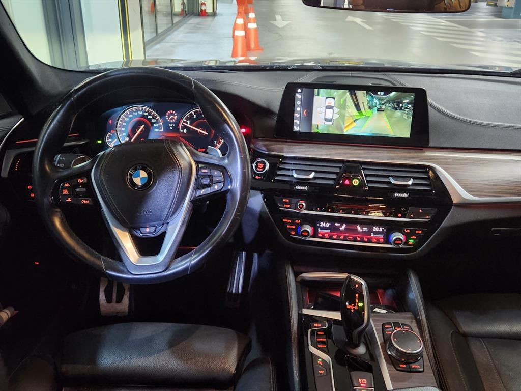 BMW 5 Series - Vista 8