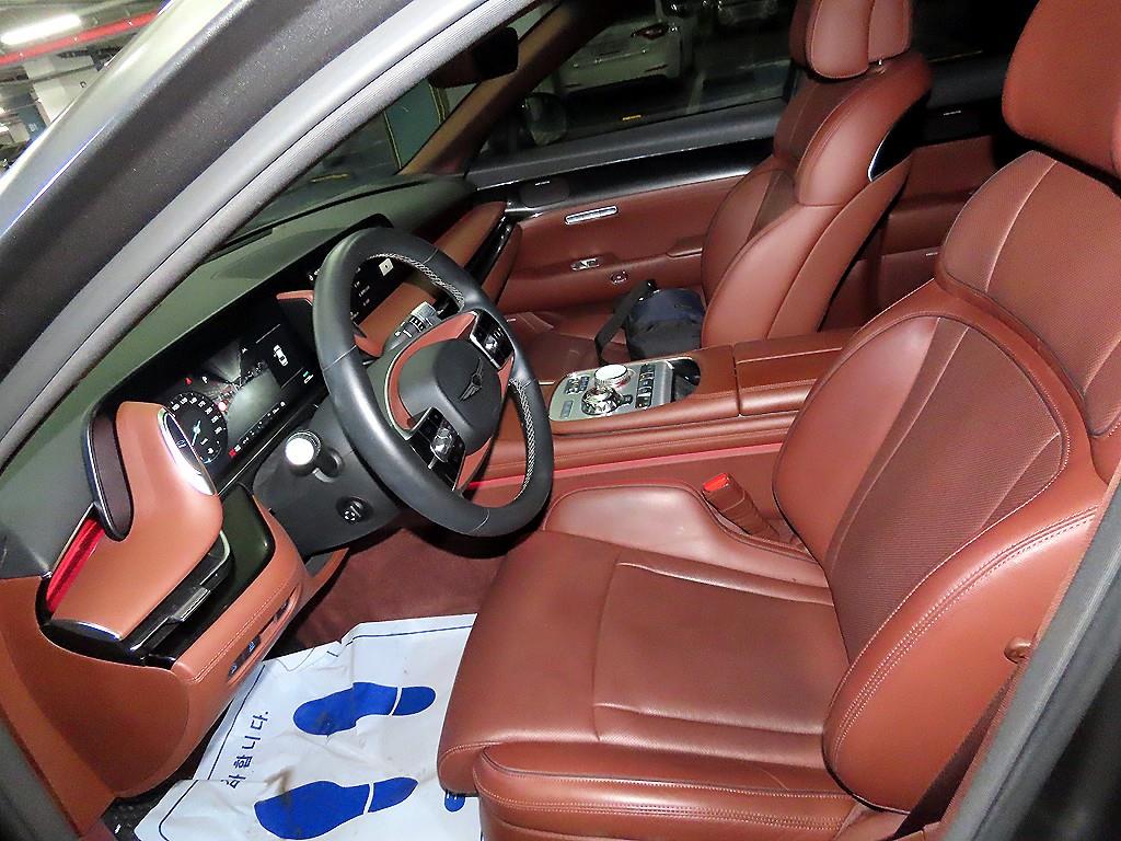 Genesis G90 - Vista 6