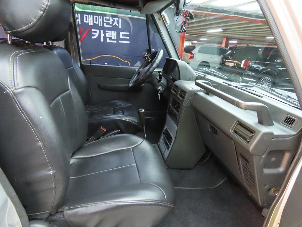 HYUNDAI Galloper - Vista 7