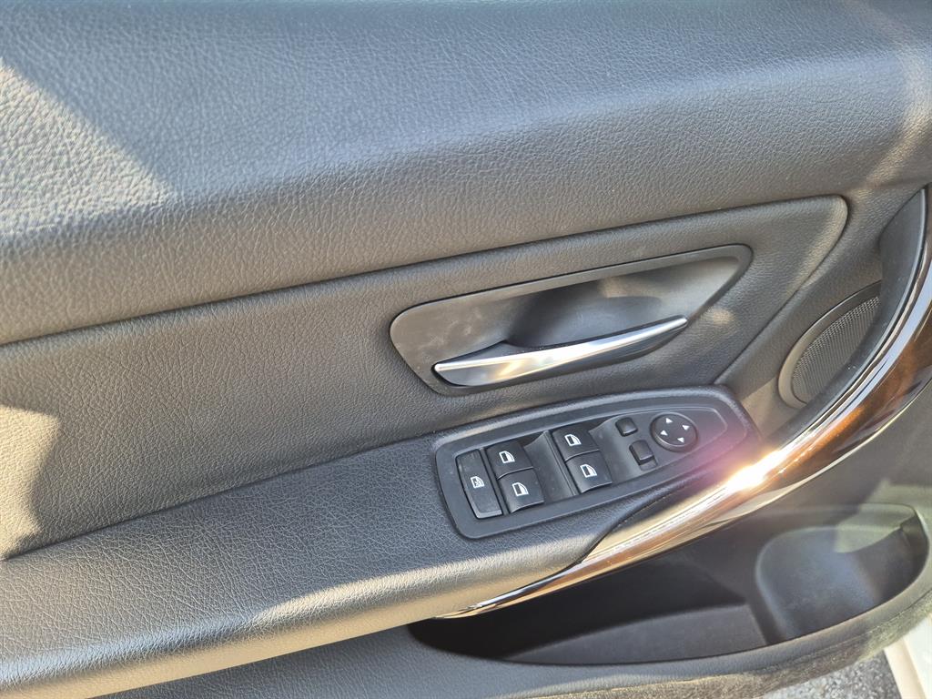 BMW 3 series - Vista 11