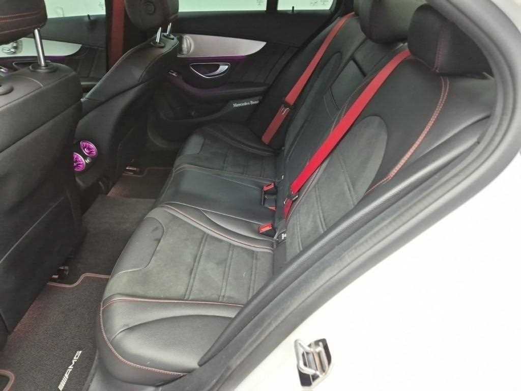 Mercedes Benz C Class - Vista 12