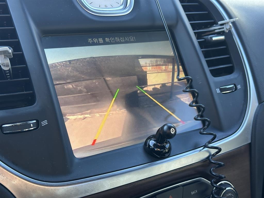 Chrysler 300C - Vista 11