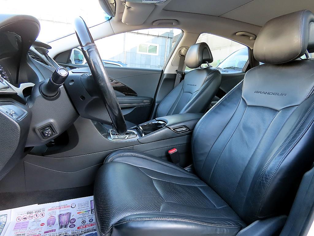 HYUNDAI Grandeur - Vista 5