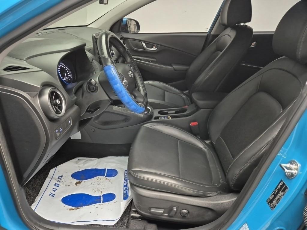 HYUNDAI Kona - Vista 11