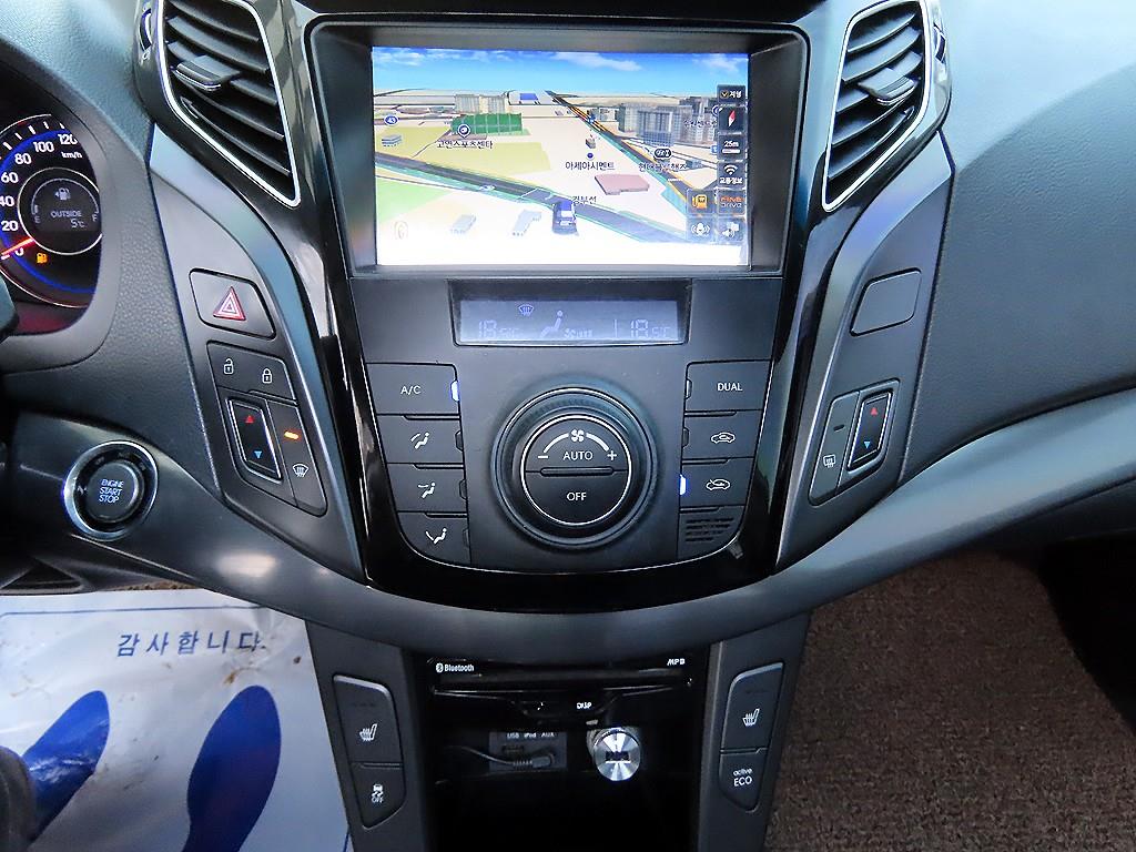 HYUNDAI i40 2014 Blanco - Importación desde Corea - HF Imports Iquique - Foto 13