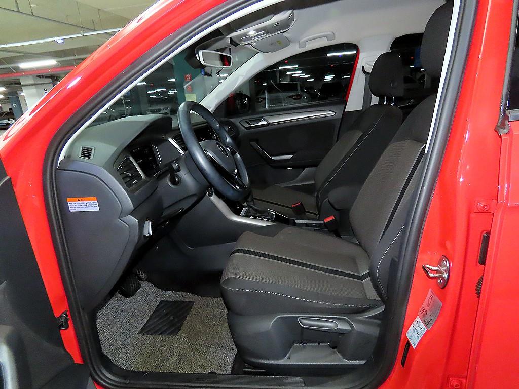 Volkswagen T-Roc - Vista 6