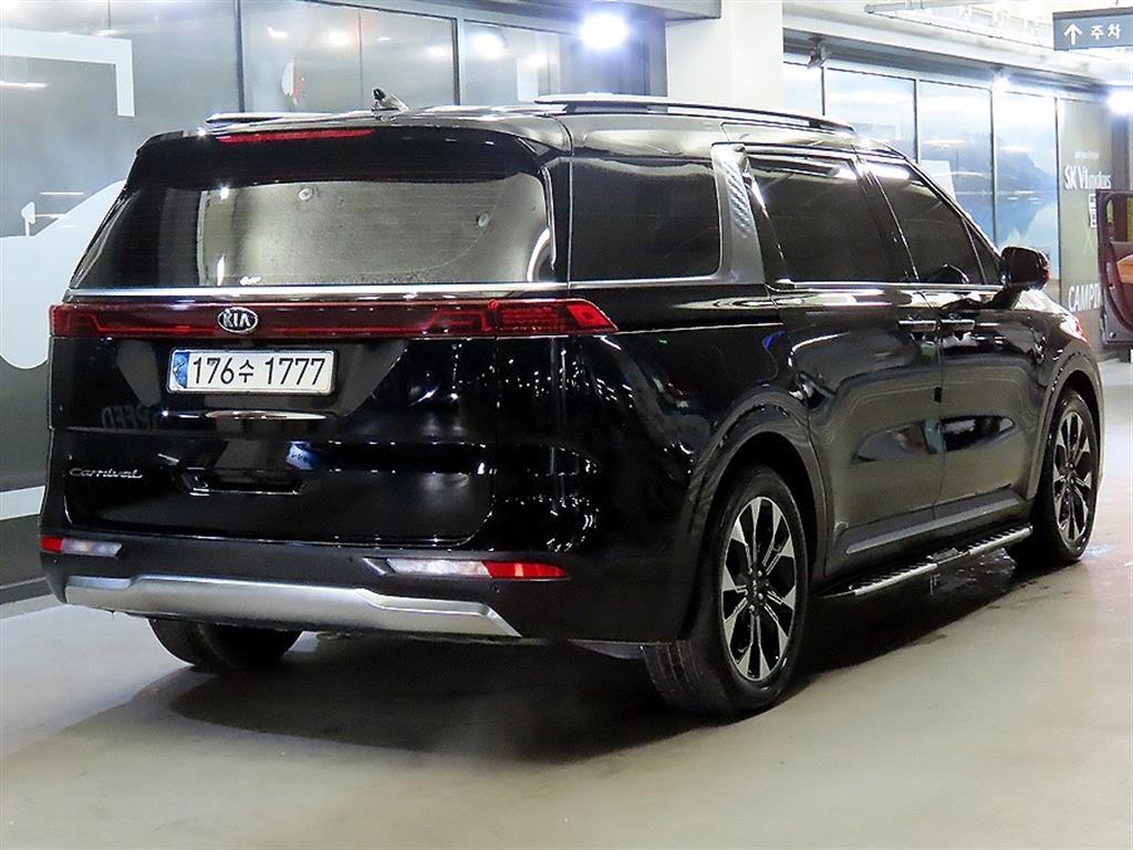 KIA Carnival - Vista 4