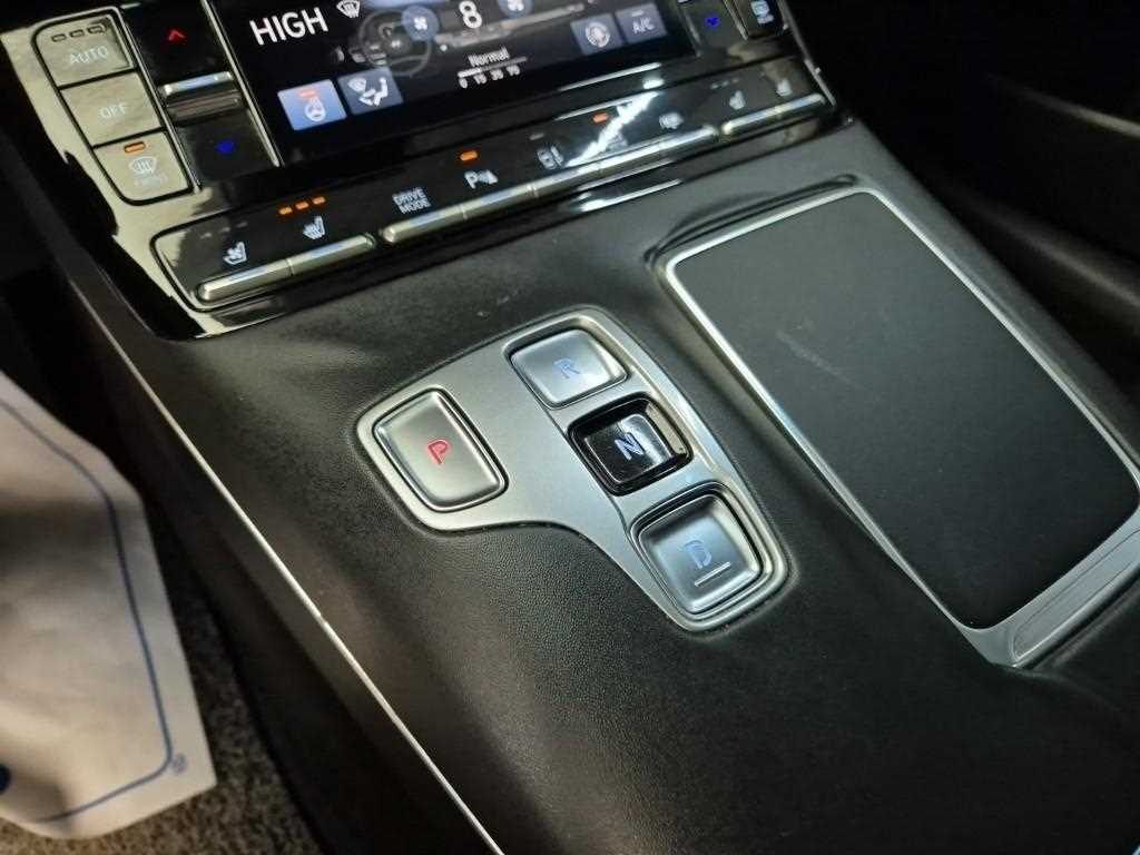 HYUNDAI Grandeur - Vista 8