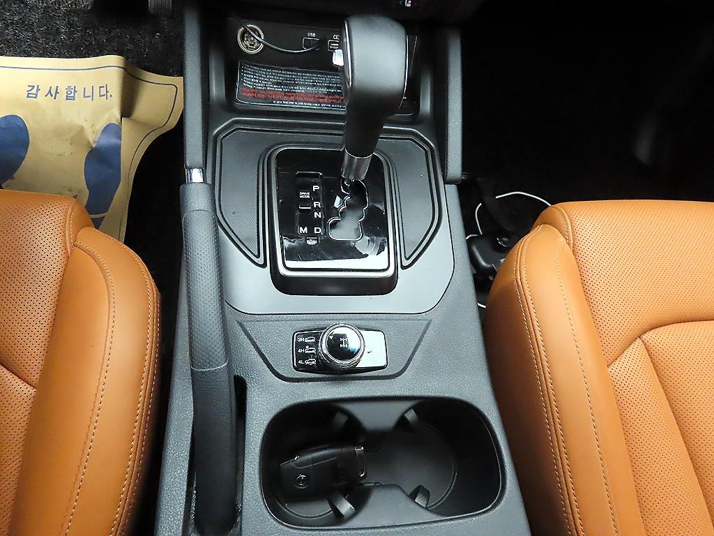 Ssangyong Rexton - Vista 10