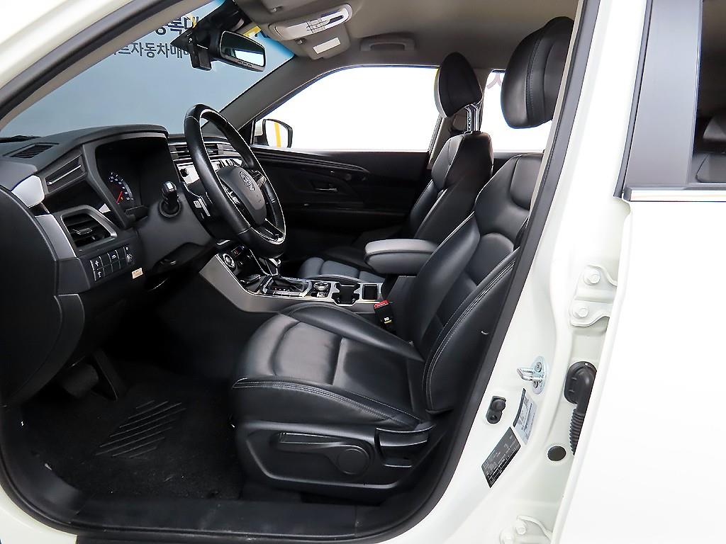 Ssangyong Korando - Vista 5