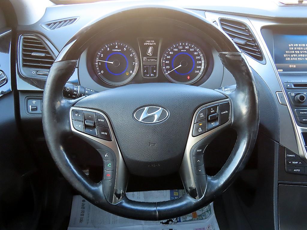 HYUNDAI Grandeur - Vista 7