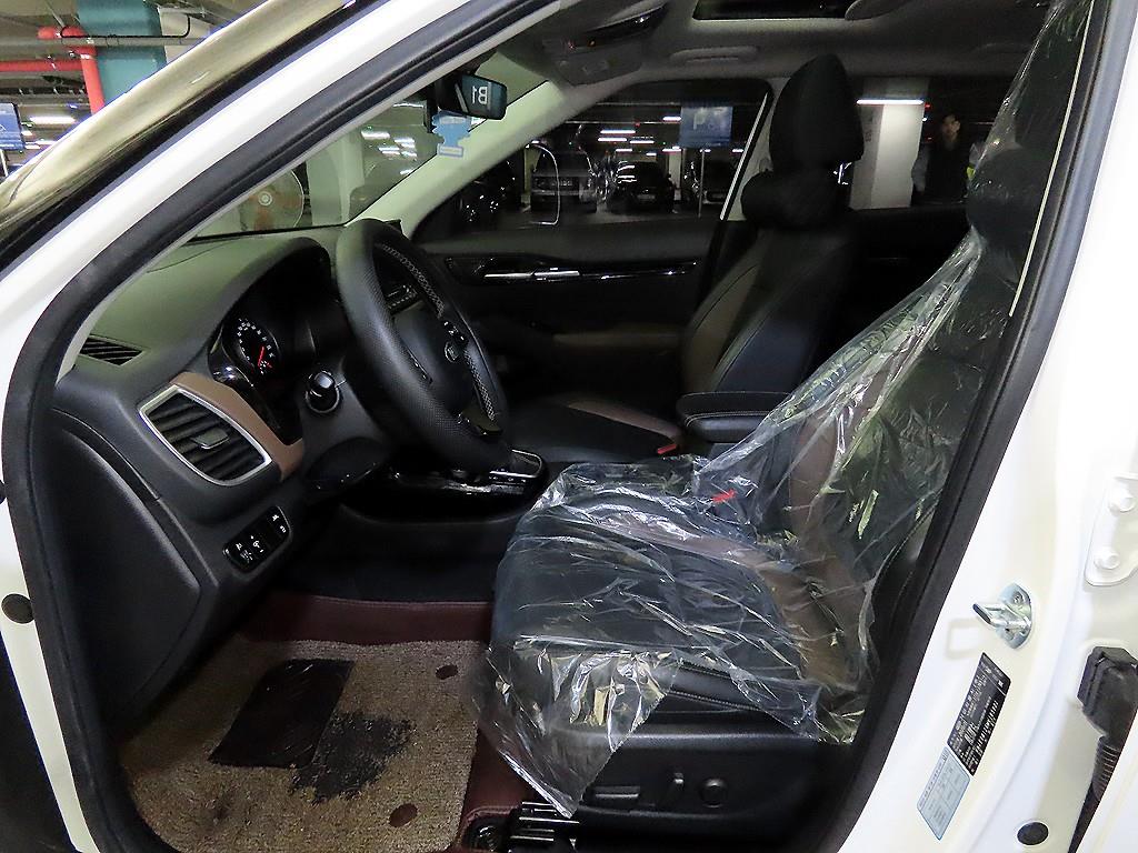 KIA Seltos - Vista 6