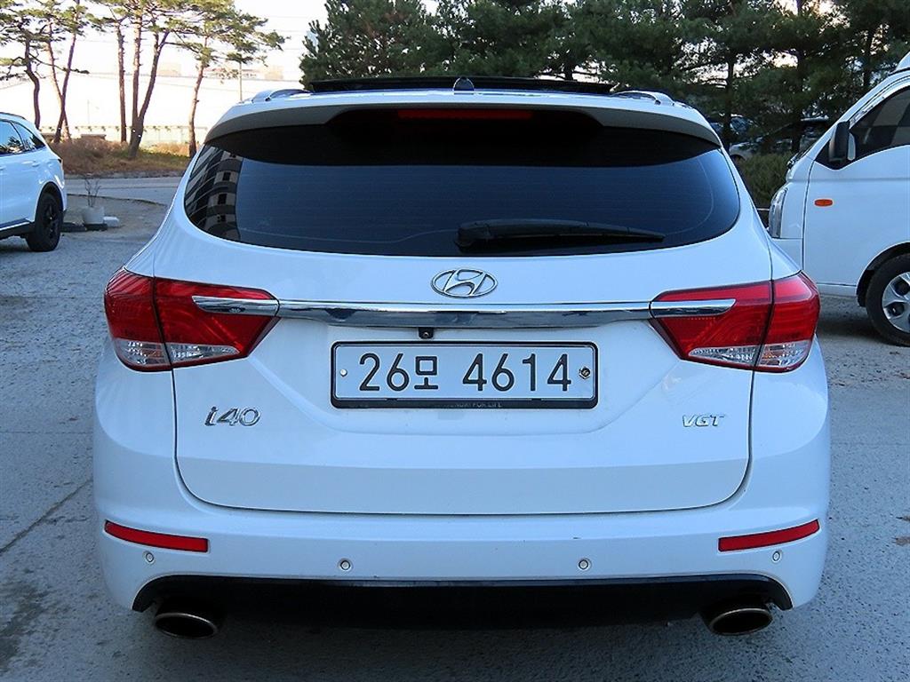 HYUNDAI i40 - Vista 4