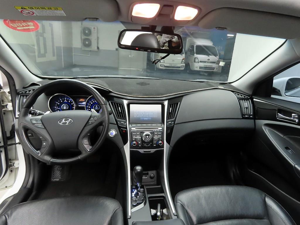 HYUNDAI Sonata - Vista 7