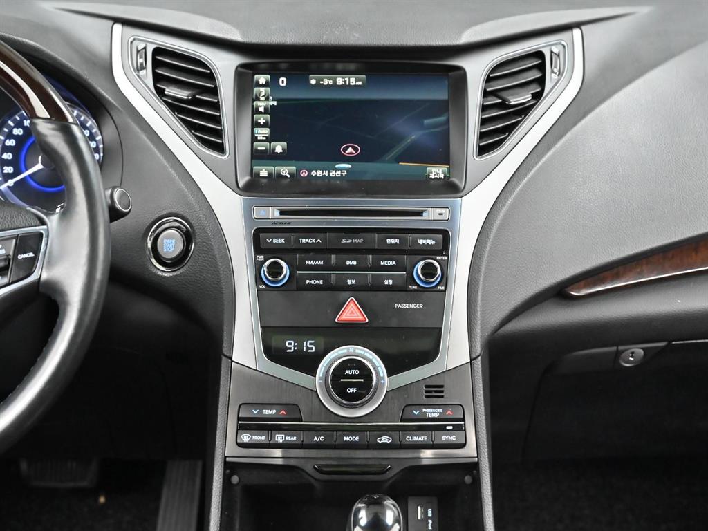 HYUNDAI Grandeur 2016 Blanco - Importación desde Corea - HF Imports Iquique - Foto 14