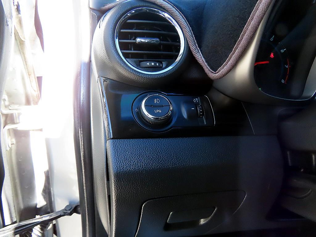 Chevrolet Orlando - Vista 12