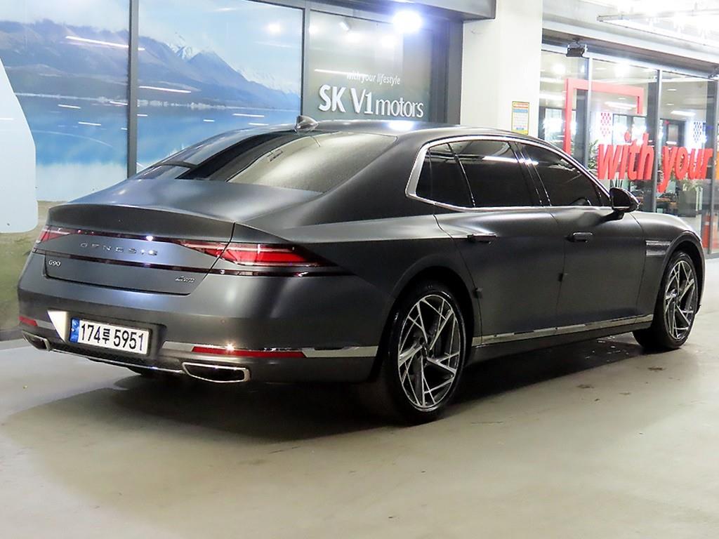 Genesis G90 - Vista 4