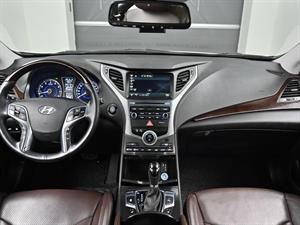 HYUNDAI Grandeur - Vista 10
