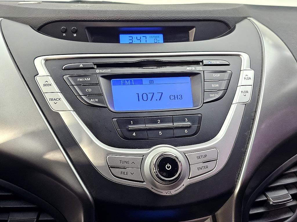 HYUNDAI Avante 2011 Plateado - Importación desde Corea - HF Imports Iquique - Foto 14