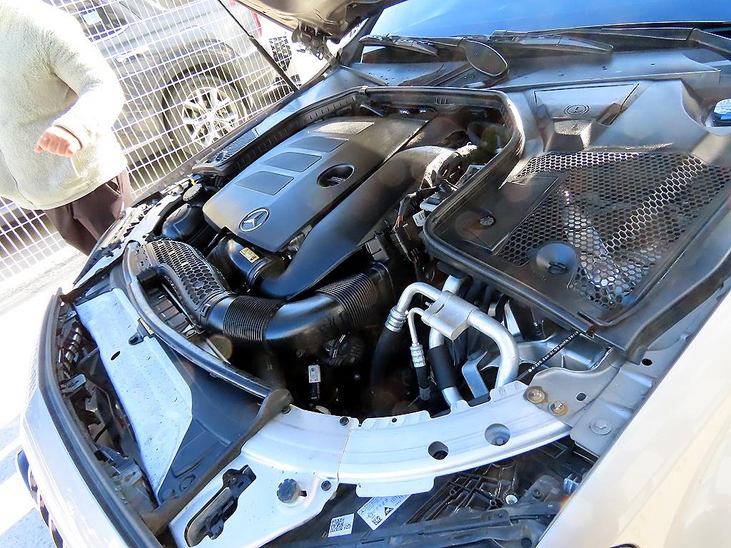 Mercedes Benz C Class 2020 Gold color - Importación desde Corea - HF Imports Iquique - Foto 19