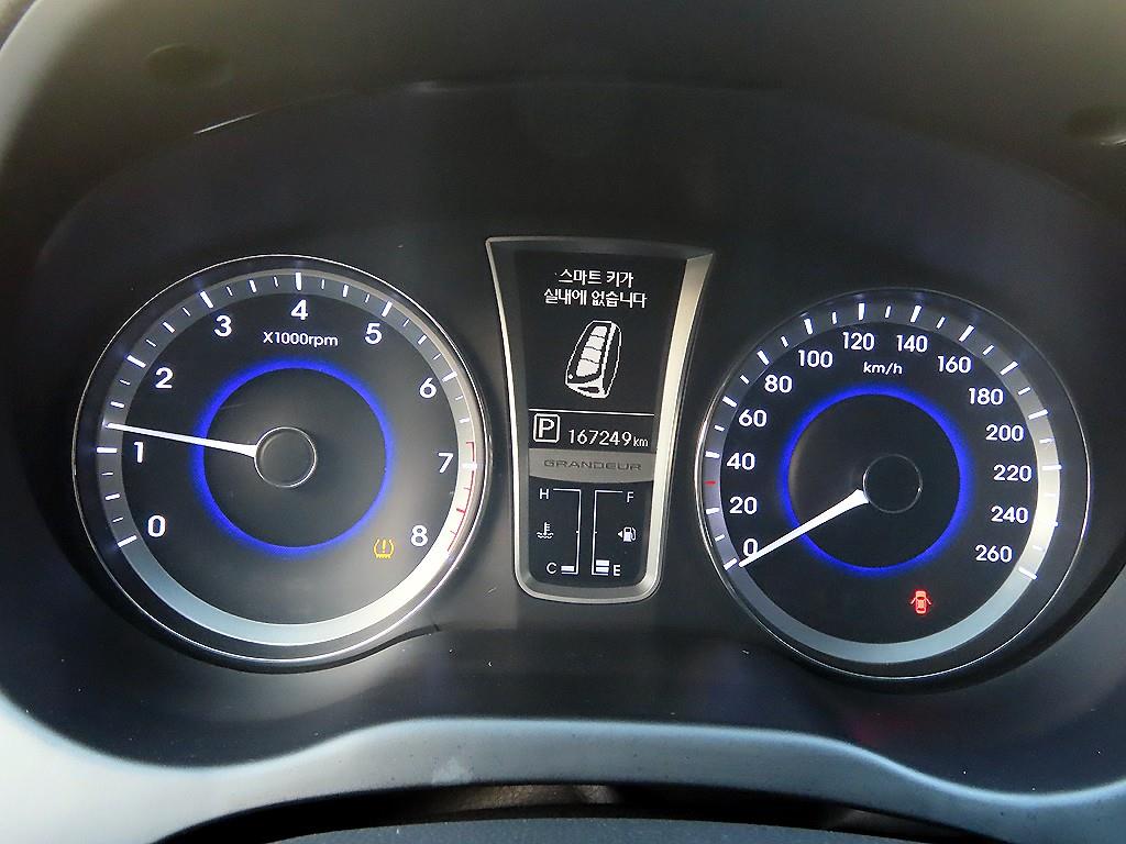 HYUNDAI Grandeur - Vista 8