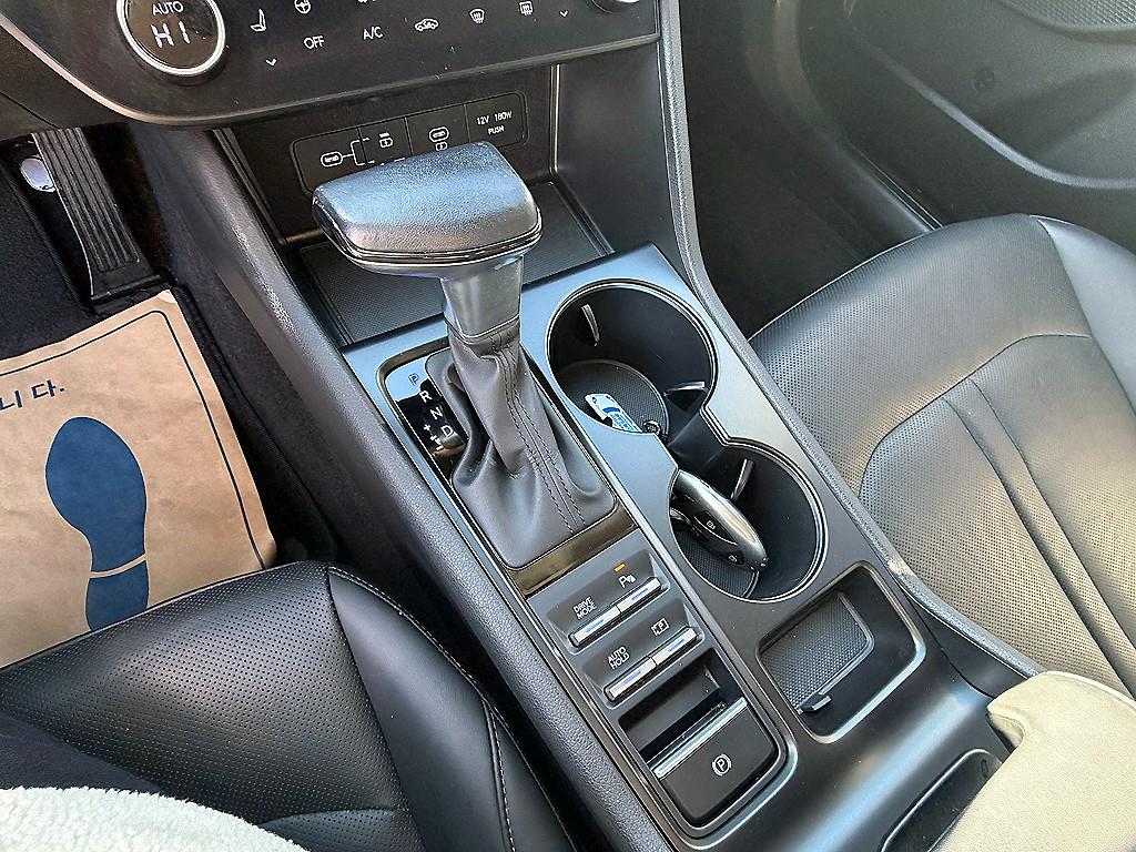 HYUNDAI Sonata - Vista 11