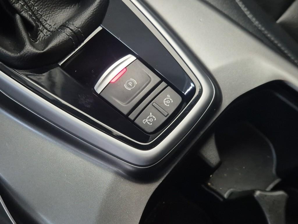 SAMSUNG QM6 - Vista 9