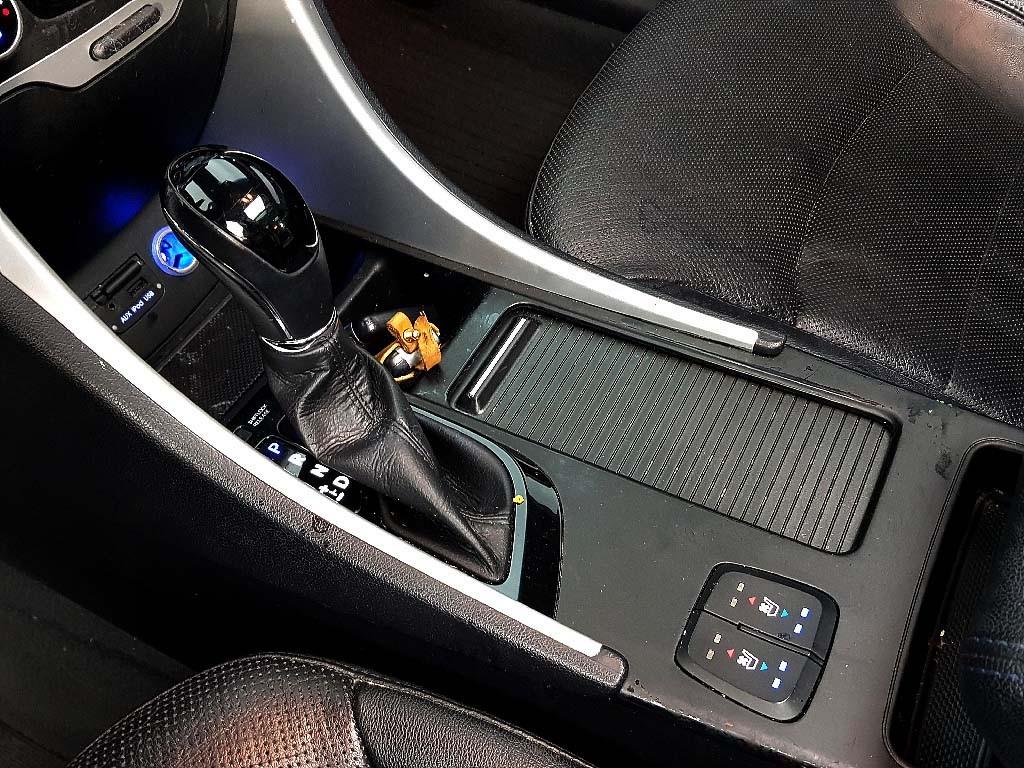 HYUNDAI Sonata - Vista 12