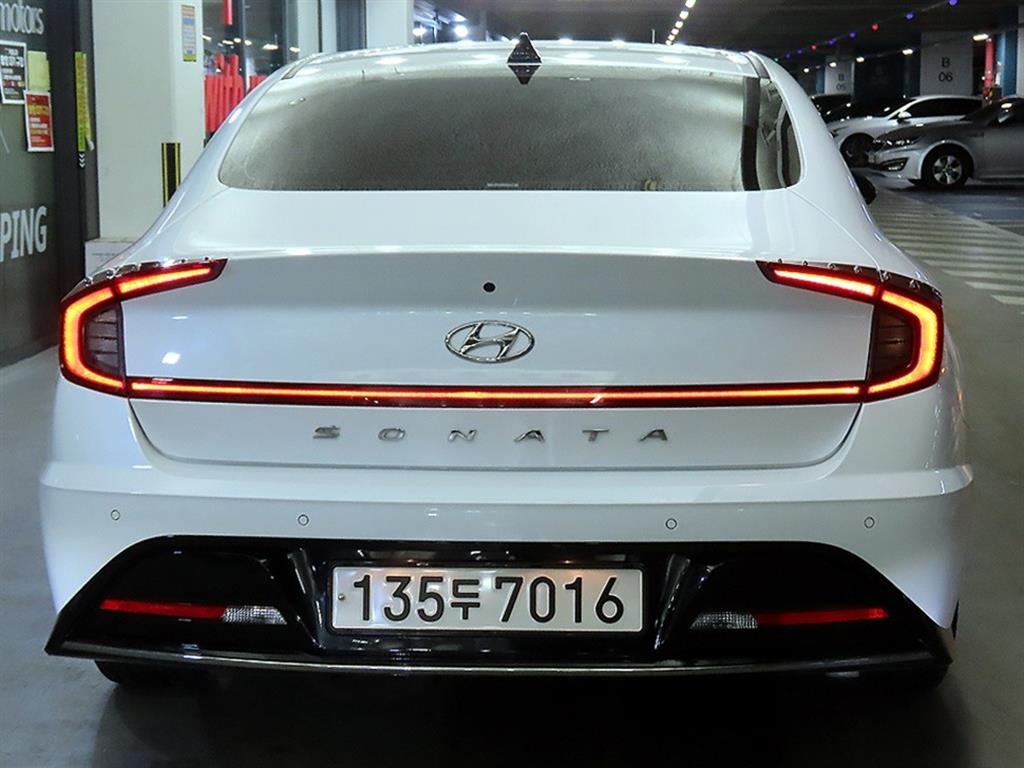 HYUNDAI Sonata - Vista 5