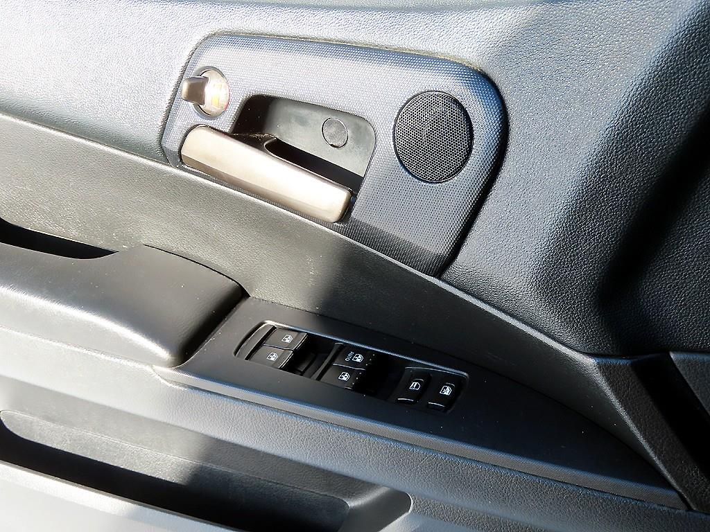 Ssangyong Korando - Vista 11