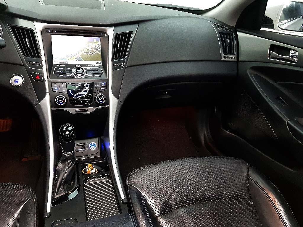 HYUNDAI Sonata - Vista 9