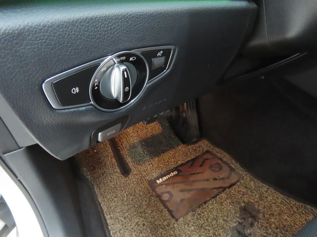 Mercedes Benz E class - Vista 10